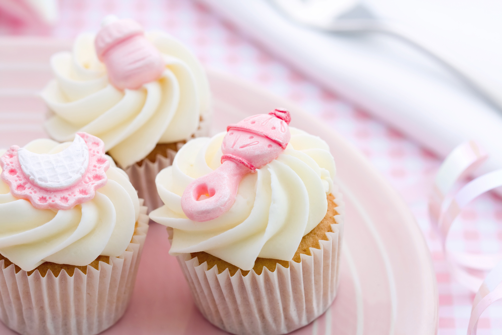 baby shower cupcakes